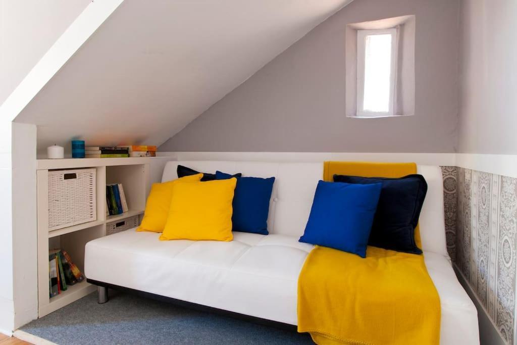 Lisbon Sant'Anna Apartments الغرفة الصورة