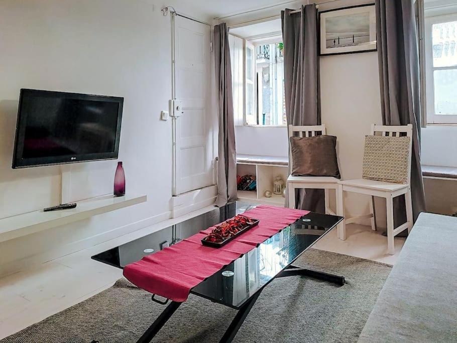 Lisbon Sant'Anna Apartments الغرفة الصورة